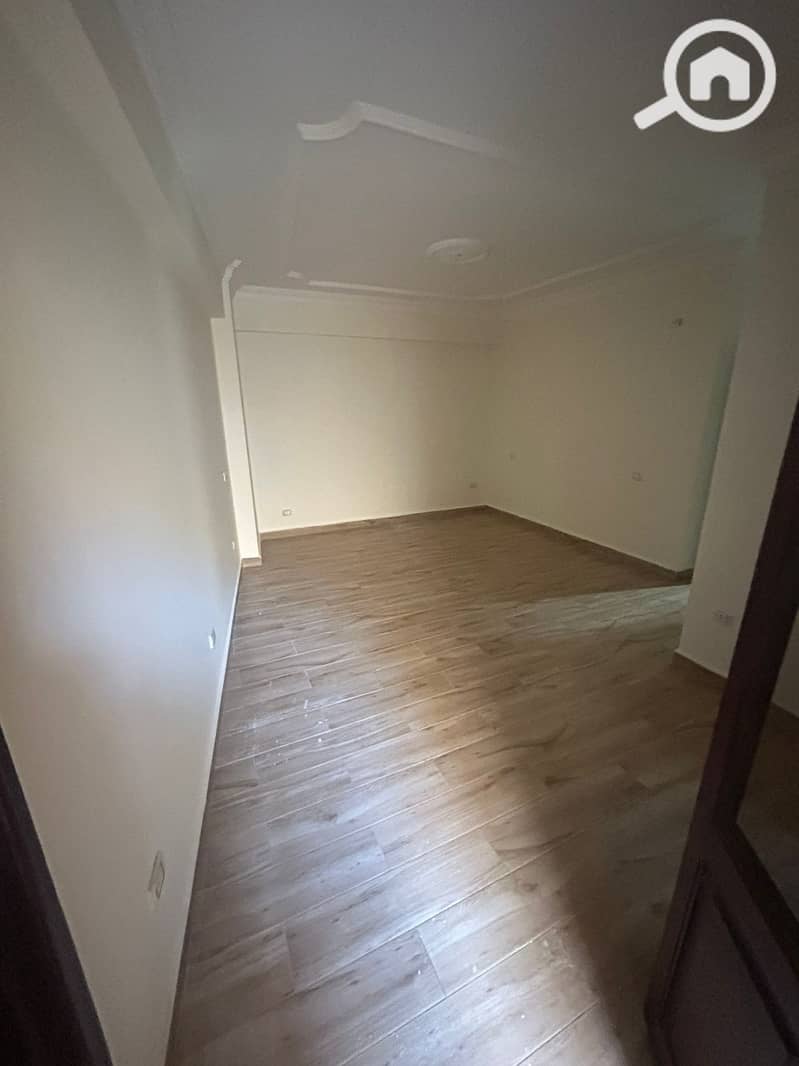 14 WhatsApp Image 2025-12-18 at 17.22. 34. jpeg