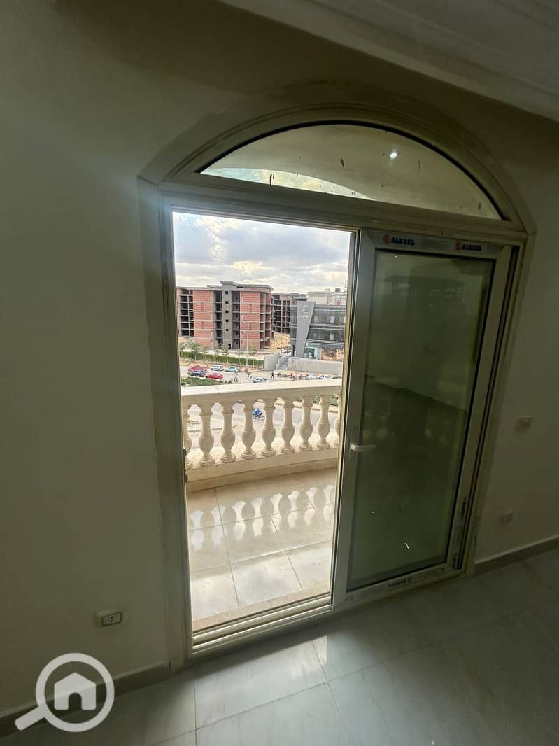 16 WhatsApp Image 2025-12-18 at 17.22. 33. jpeg