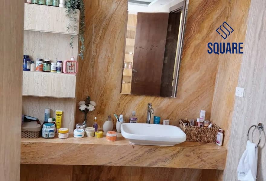 17 7364767-f635bo. jpg