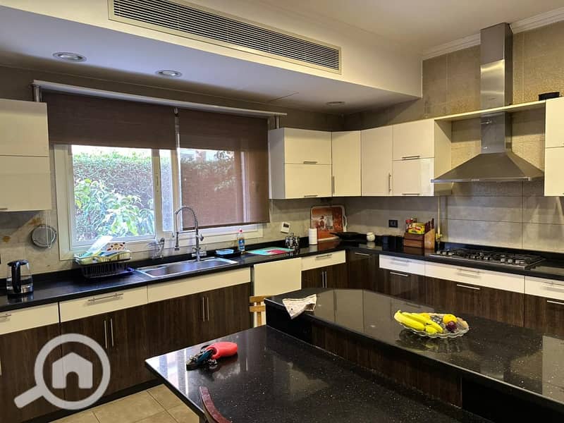 4 3d66085d-313a-4731-81e7-2dd676a786e1. jpg