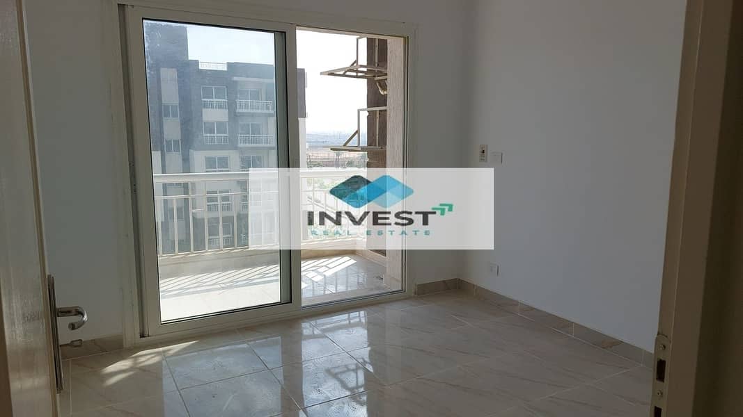 4 93e8f37c-5add-4d1d-9e37-da88eaa8db23. jpeg