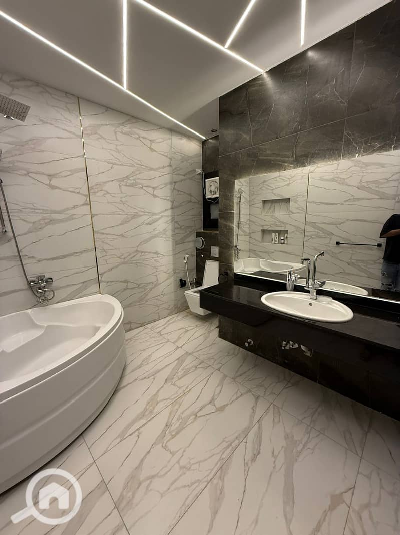 6 WhatsApp Image 2025-12-17 at 4.16. 42 PM. jpeg