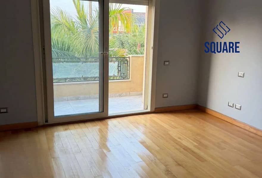 3 8416009-e9c97o. jpg