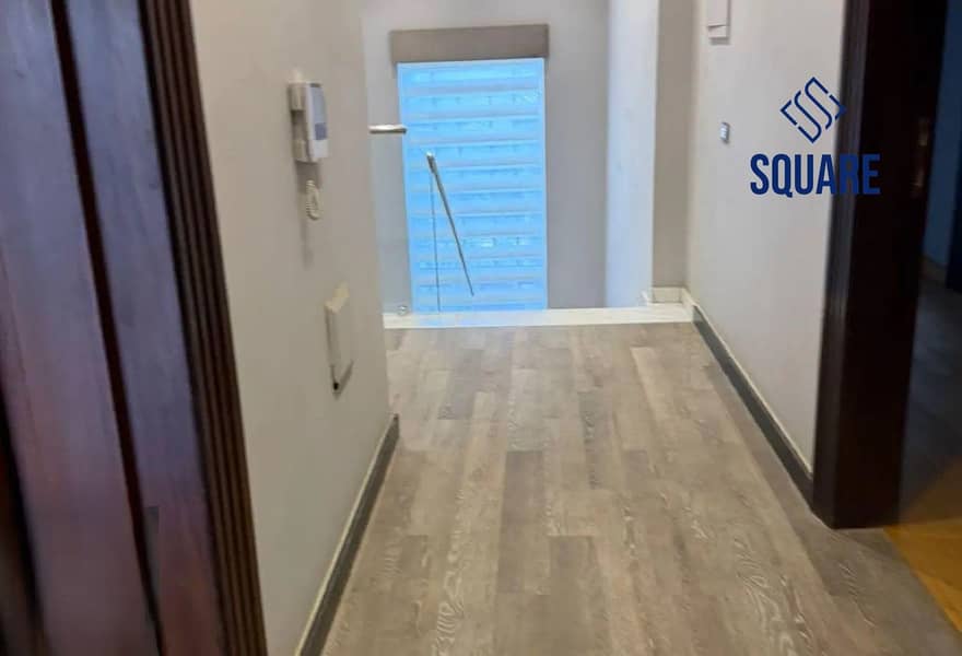 9 8416009-fde3eo. jpg