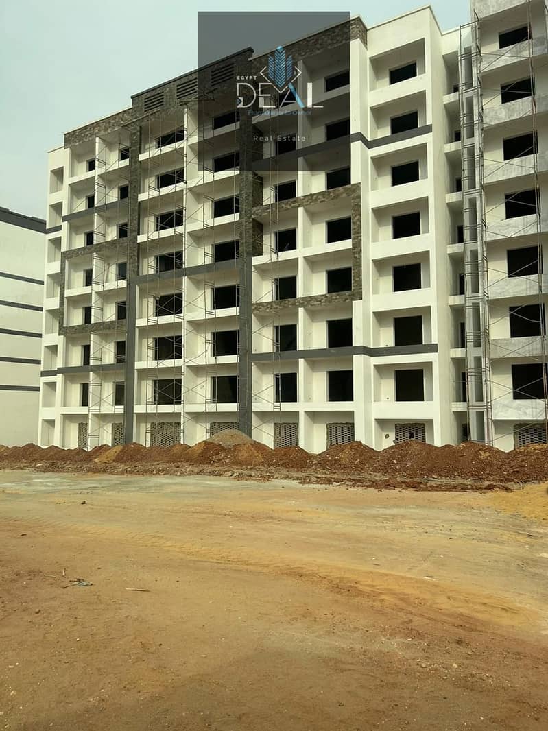 12 967af8d5-62eb-4987-a110-1f7792bc1f24. jpg