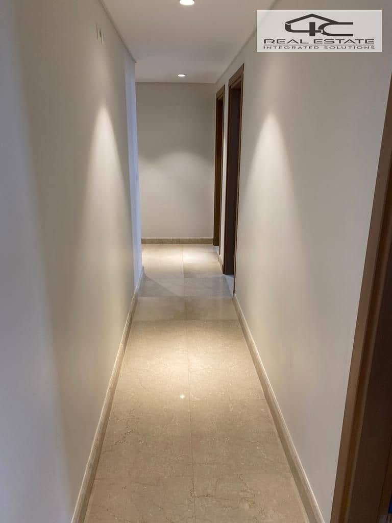 10 WhatsApp Image 2025-12-18 at 01.08. 45 (1). jpeg