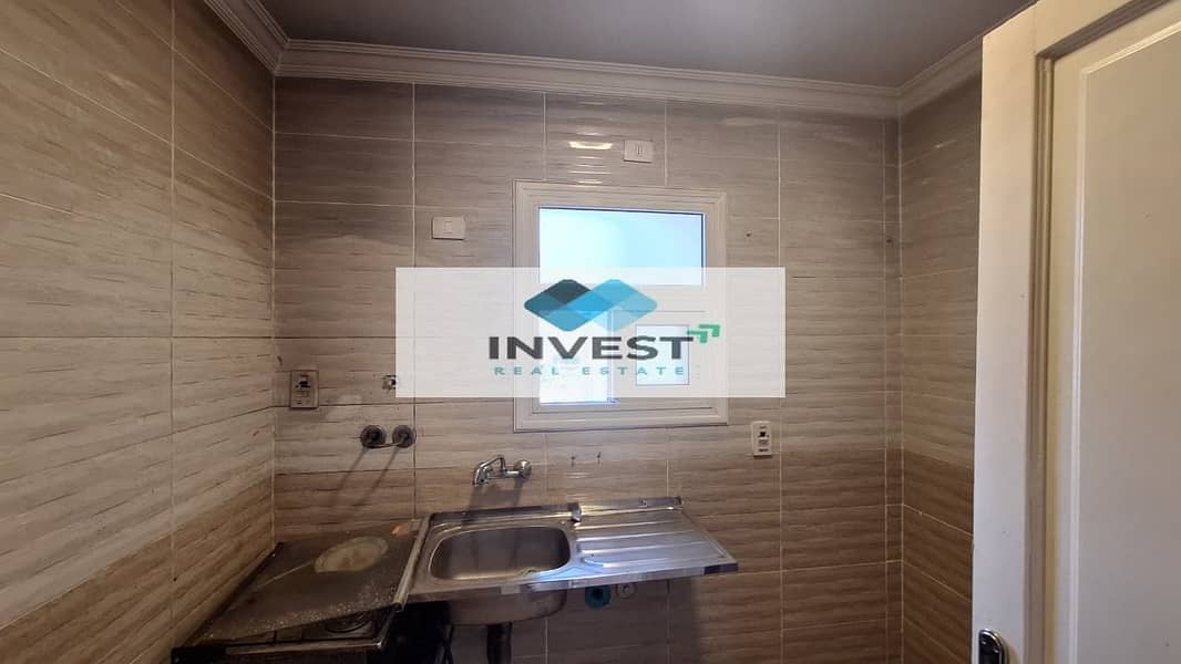 8 6a2bb90b-6e36-4f58-b188-501aeb0a5bb2. jpeg