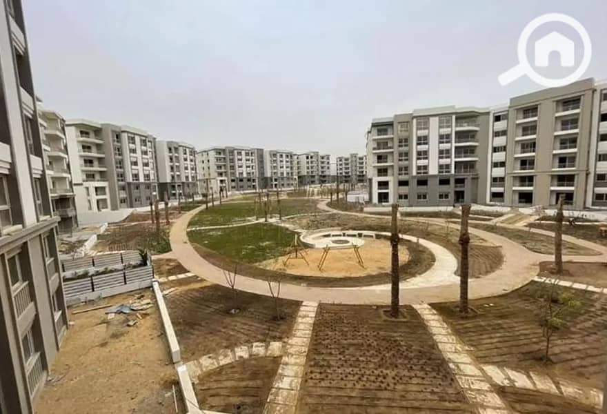 10 4188125-8d33fo. jpg