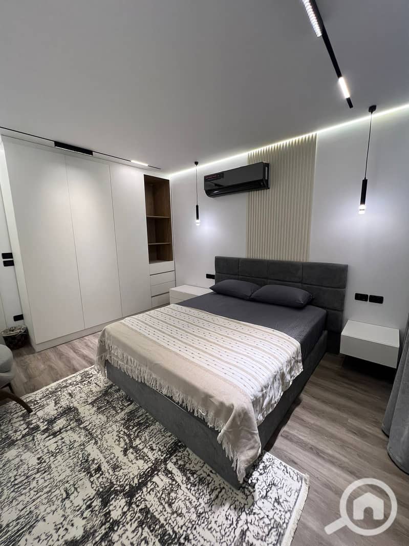 6 3737de6b-884b-4e80-ae7b-6b88d639e784. jpeg