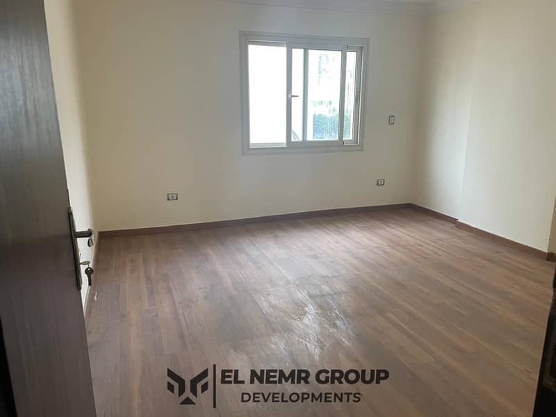 4 5838223f-facd-4eb8-8aed-ce2d5cc69e06. jpg