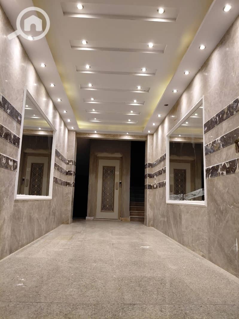 8 40769260-c58e-4781-908b-9a072eb3a79a. jpg