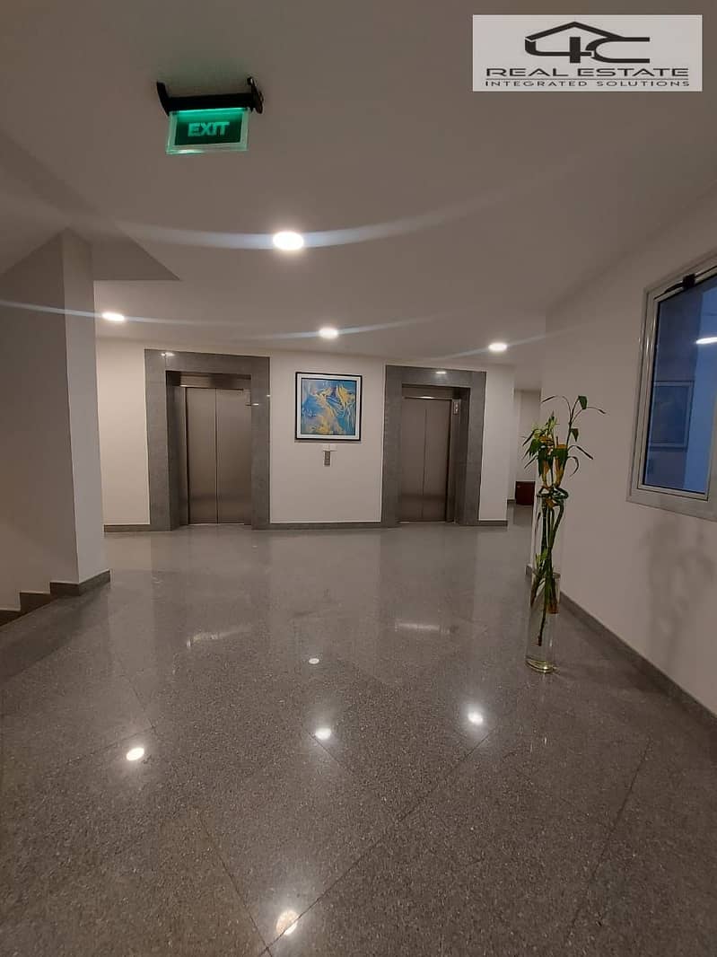 8 WhatsApp Image 2025-12-18 at 00.51. 16 (1). jpeg