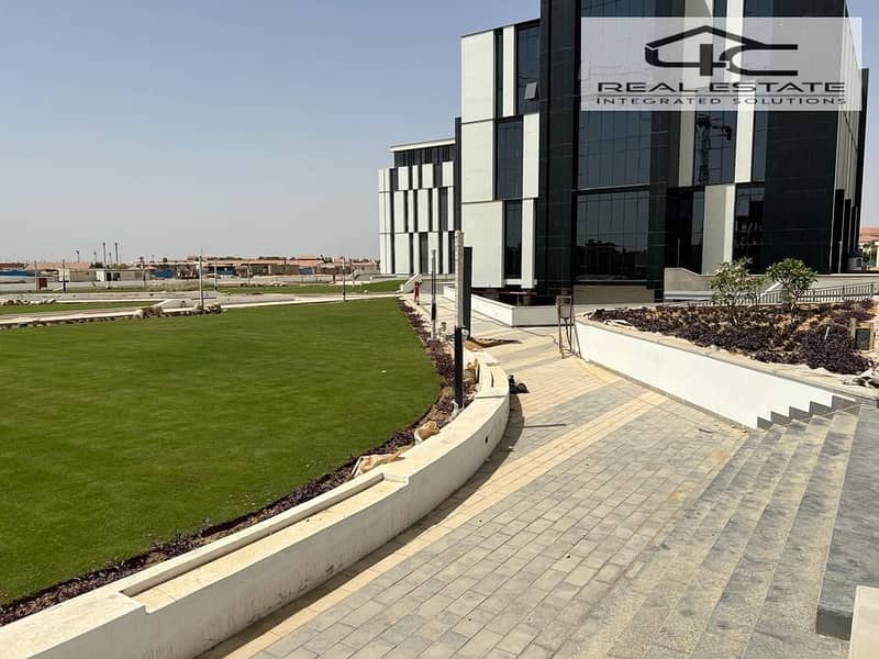 5 WhatsApp Image 2023-11-21 at 3.50. 34 PM (1). jpeg