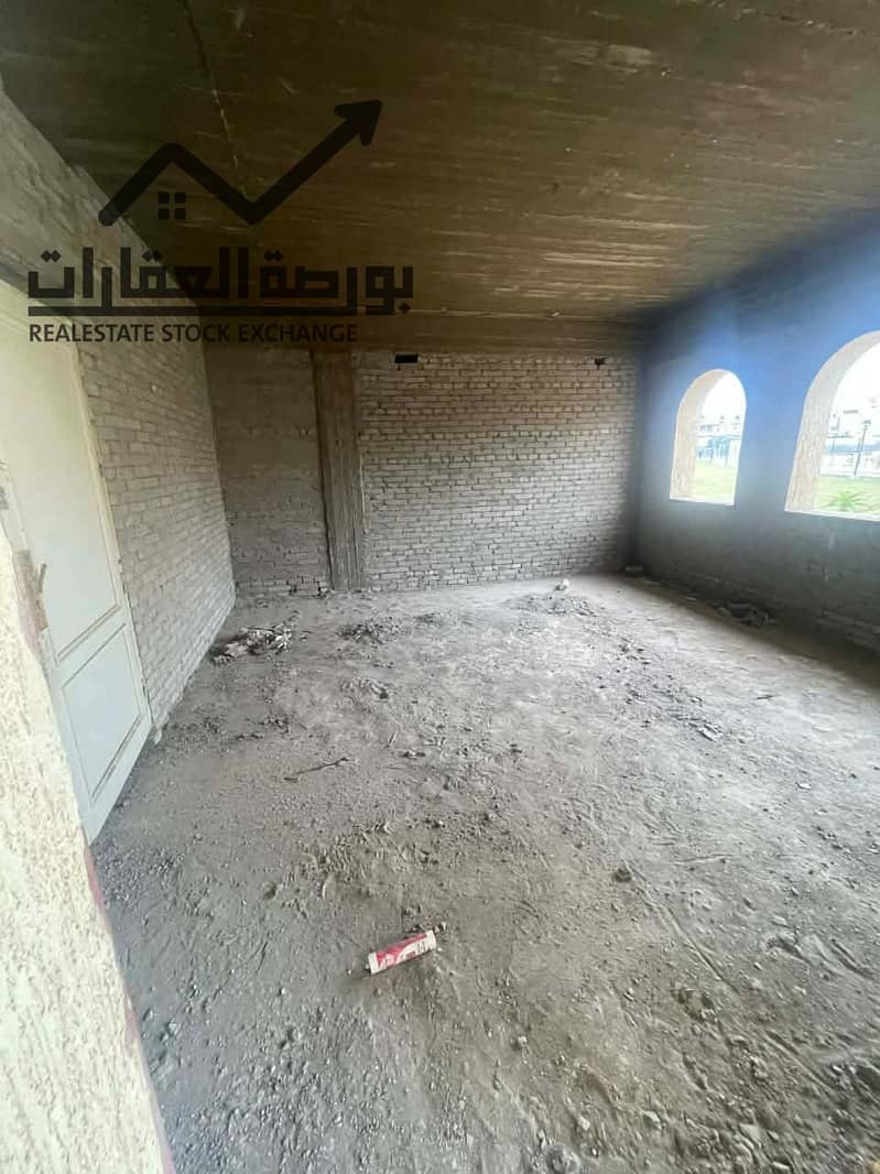 11 39c3facf-2dc5-4320-a25d-0e41a3986853. jpg