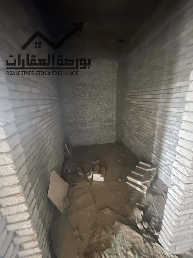 12 60e69c2b-9b47-4df6-adf0-b793e9ec6341. jpg