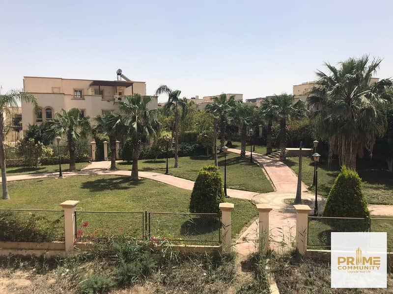 12 95e8f9d5-d54b-443c-893d-9e038930bd43. jpg