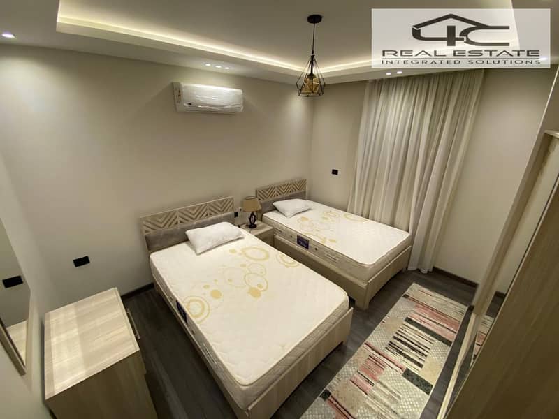 8 WhatsApp Image 2025-12-18 at 00.55. 51 (1). jpeg