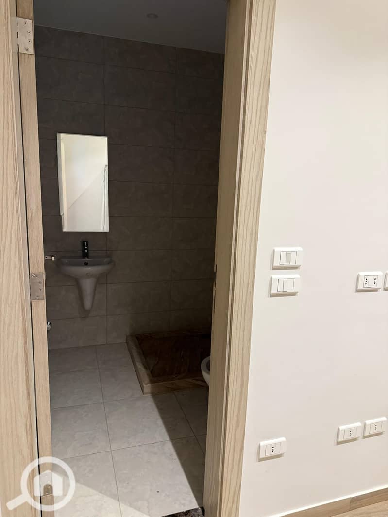 19 WhatsApp Image 2025-12-18 at 5.42. 34 PM (2). jpeg