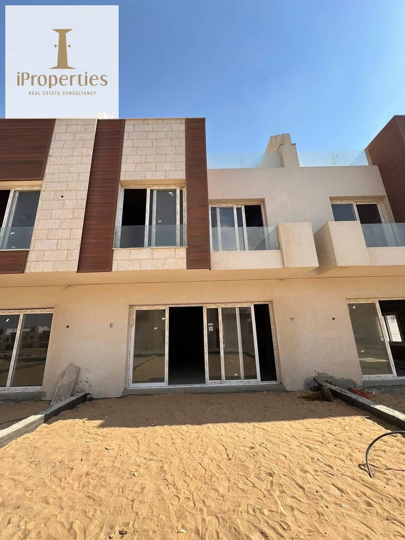 9 557792219_122153963672699218_1440436303286869951_n. jpg