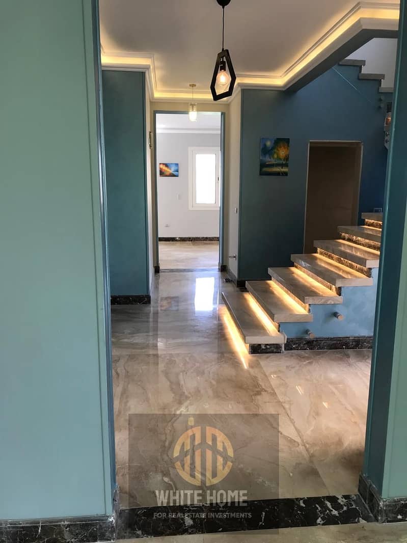 12 45527add-96fb-49be-80f8-60affa84b248. jpeg