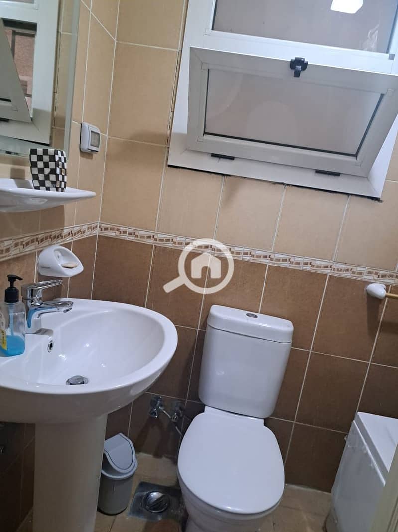 10 55f36f20-c83c-4c05-8615-5abe7865de24. jpeg