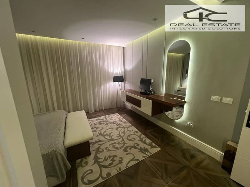 5 WhatsApp Image 2025-12-18 at 00.56. 31 (1). jpeg