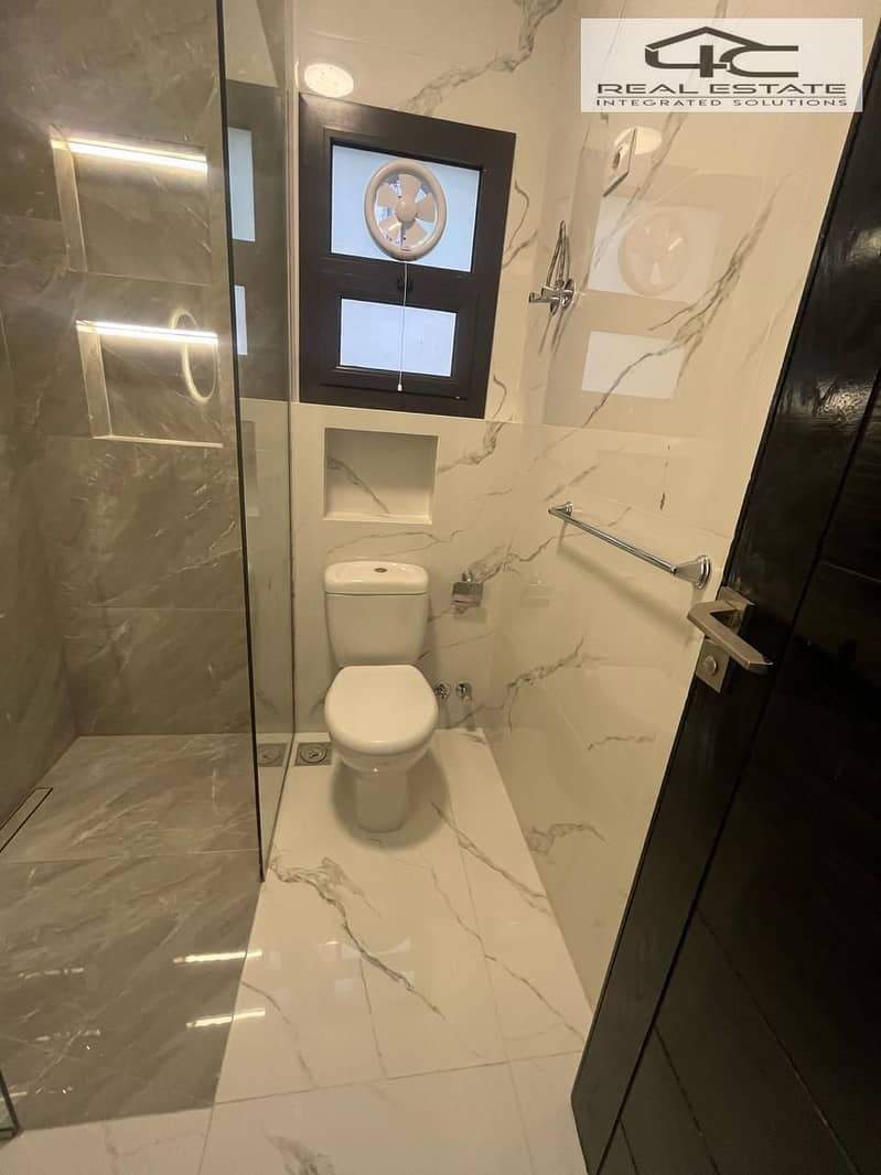 8 WhatsApp Image 2025-12-18 at 15.12. 01 (2). jpeg