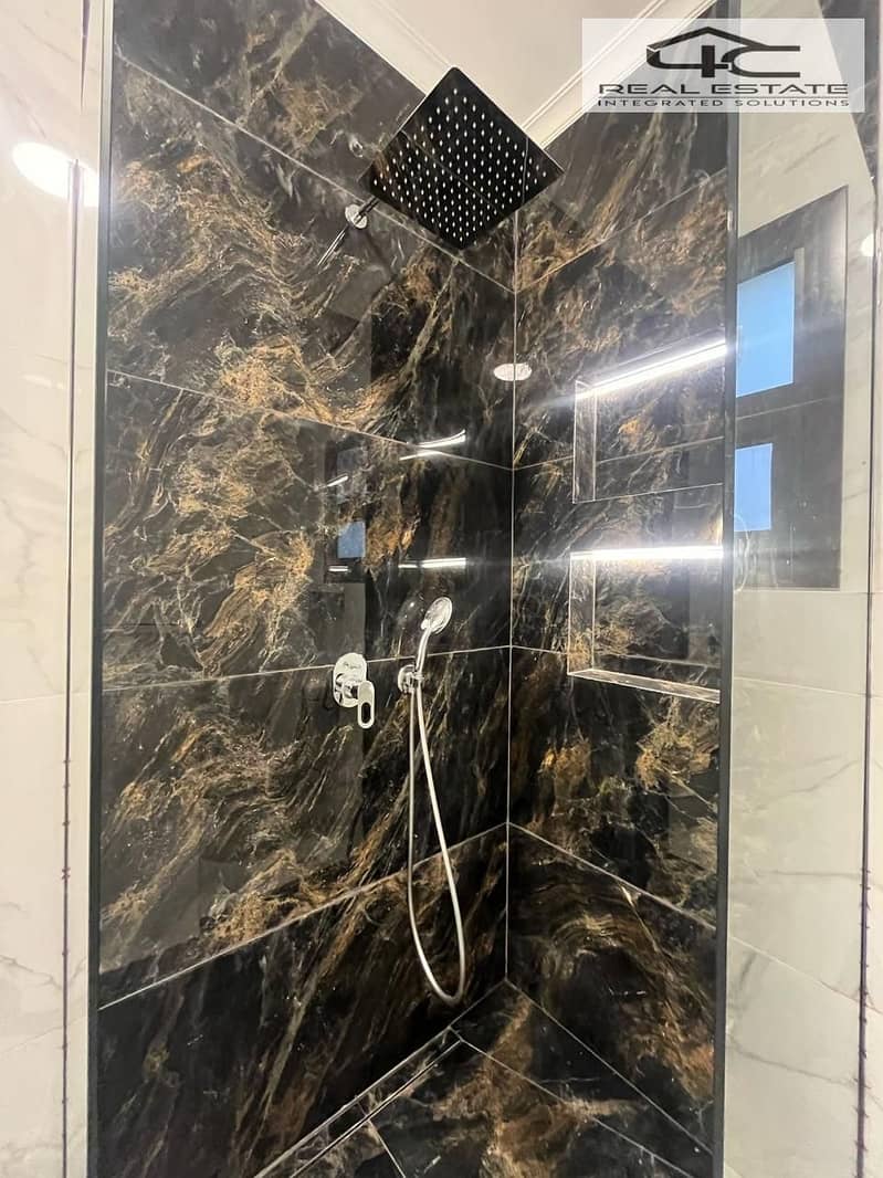 12 WhatsApp Image 2025-12-18 at 15.12. 03 (1). jpeg