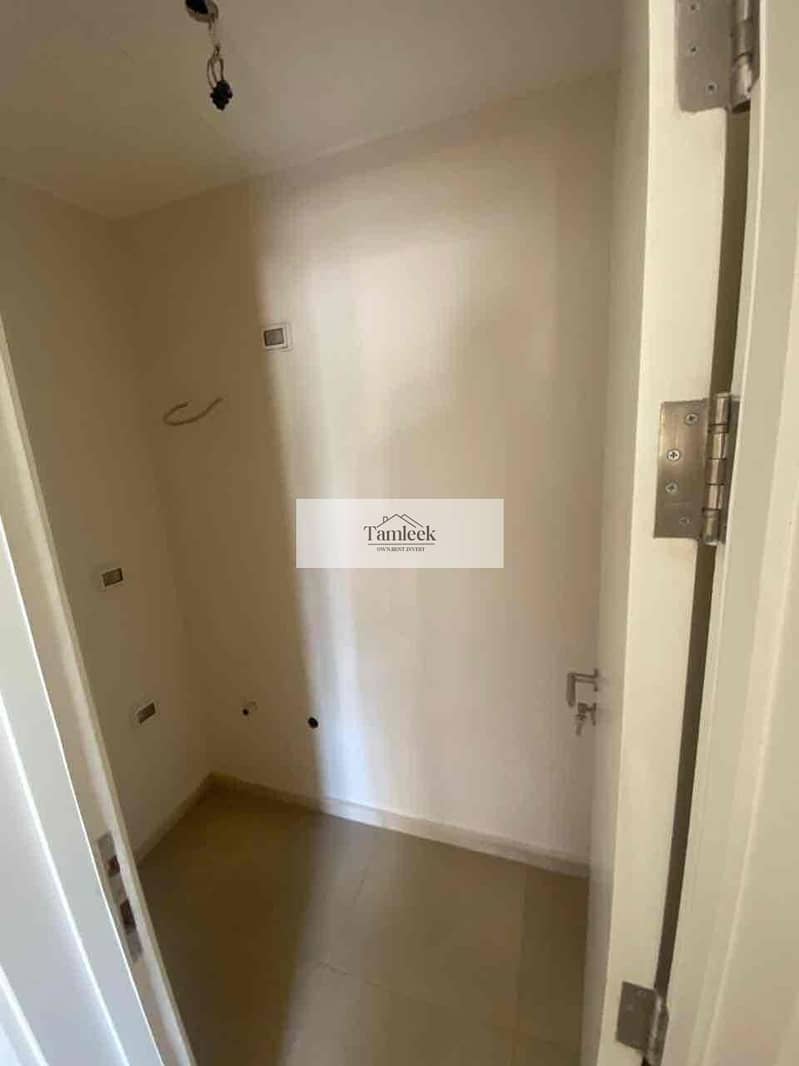 10 061b1e1a-c854-4462-bb11-e8d0ca8efeac. jpg