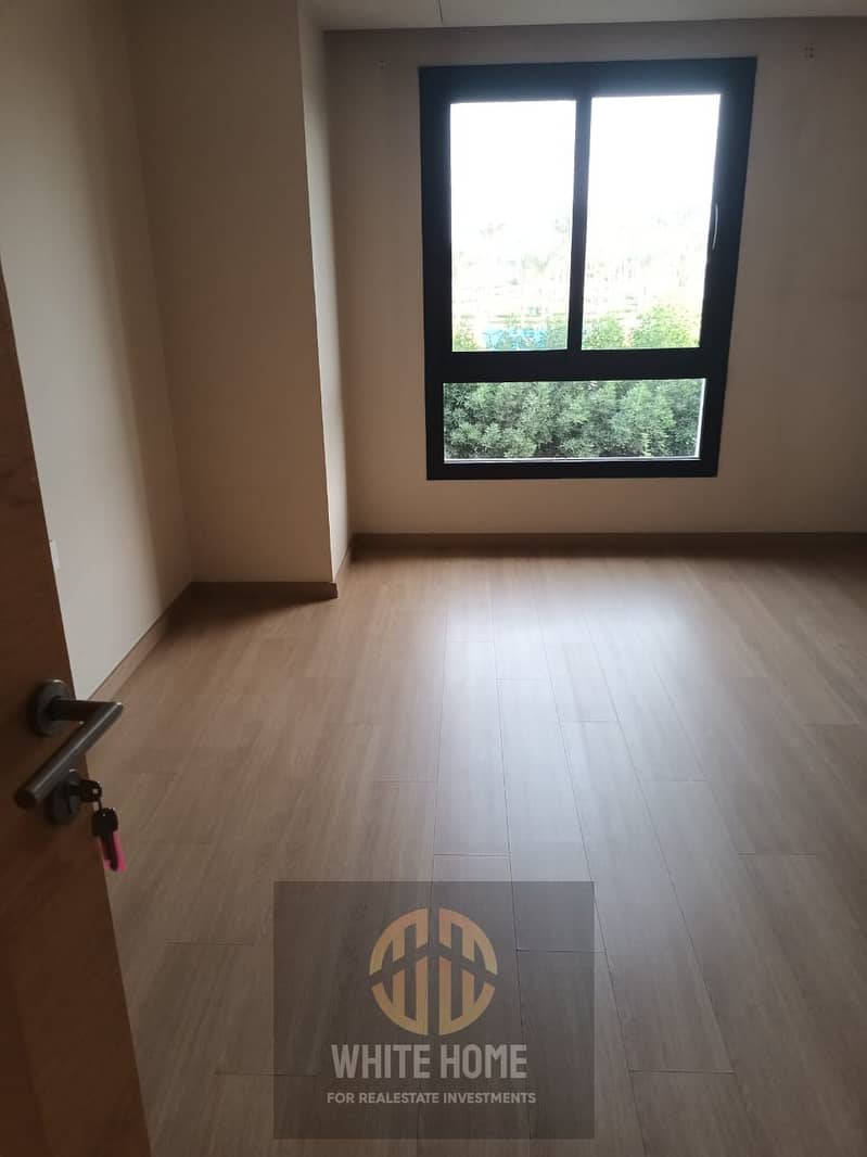 6 605f94ed-2fcc-4a5c-86a9-279604fc5242. jpeg