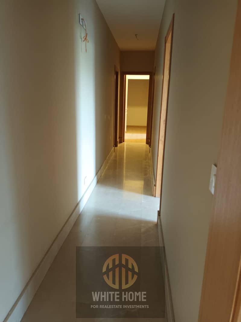 8 c6f4d333-0065-4820-8cdc-fa93c79e761c. jpeg