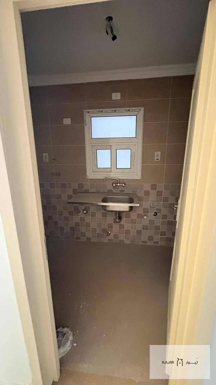 6 1271c248-912a-4dd8-ad02-9e49117d27e8. jpg