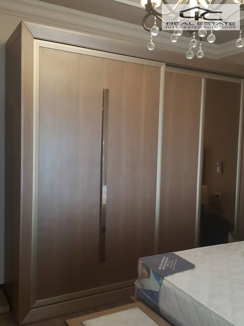 30 WhatsApp Image 2025-12-18 at 00.58. 22 (4). jpeg