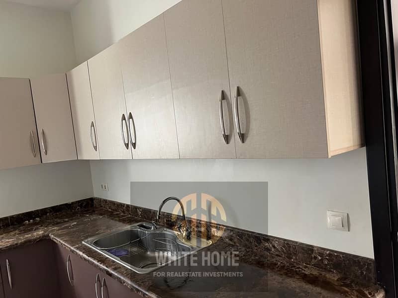 10 bcb4faf7-d00d-43e0-8dc3-b9c9ab139a70. jpeg