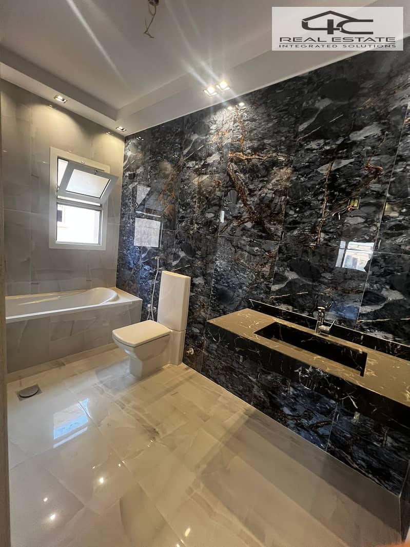 9 WhatsApp Image 2025-12-18 at 01.07. 53. jpeg