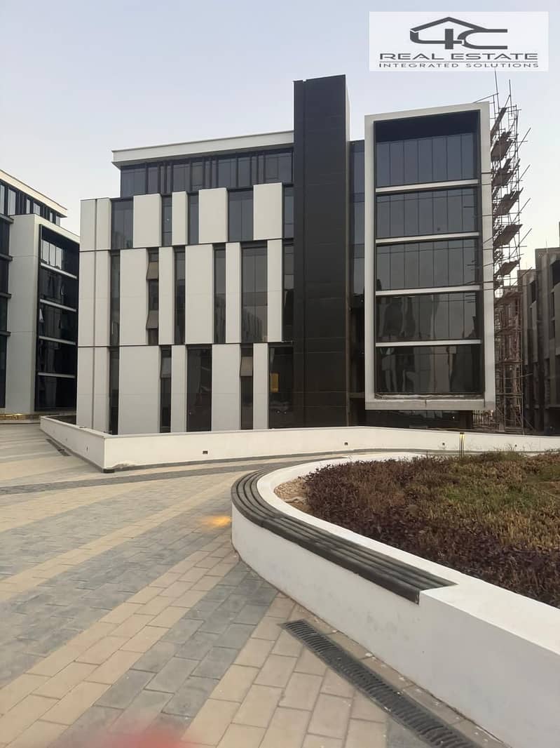 2 WhatsApp Image 2025-05-28 at 12.42. 14 PM. jpeg