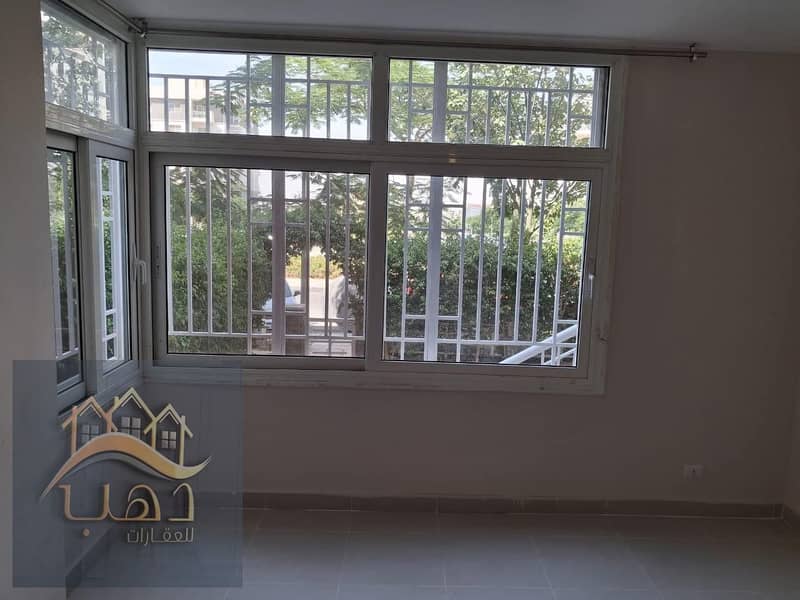 7 7a2ca0bd-f20a-4316-8d9f-5126ffcd78b0. jpg