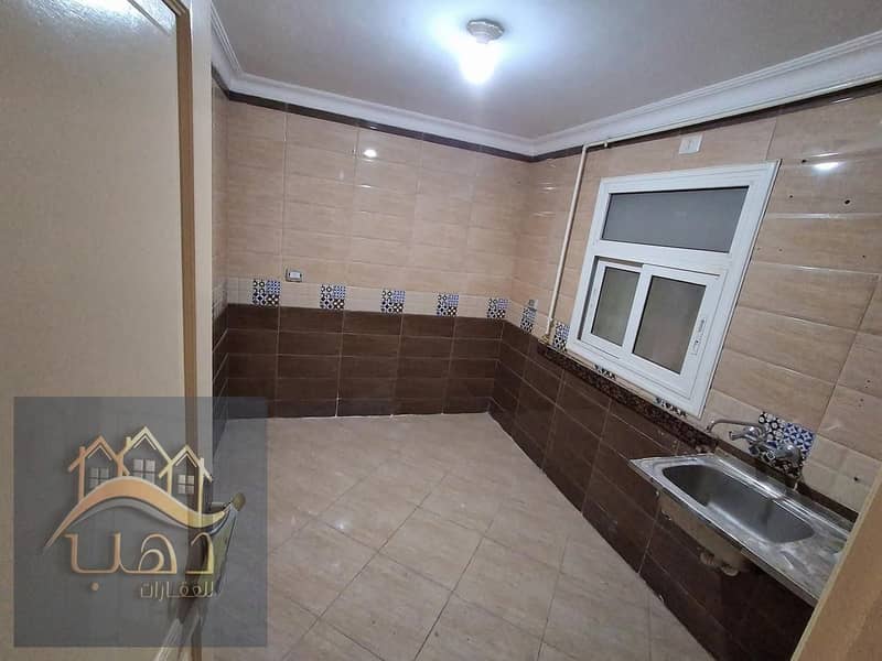 9 f0ad9cfe-ed40-4549-87bc-2049c1aefe81. jpg