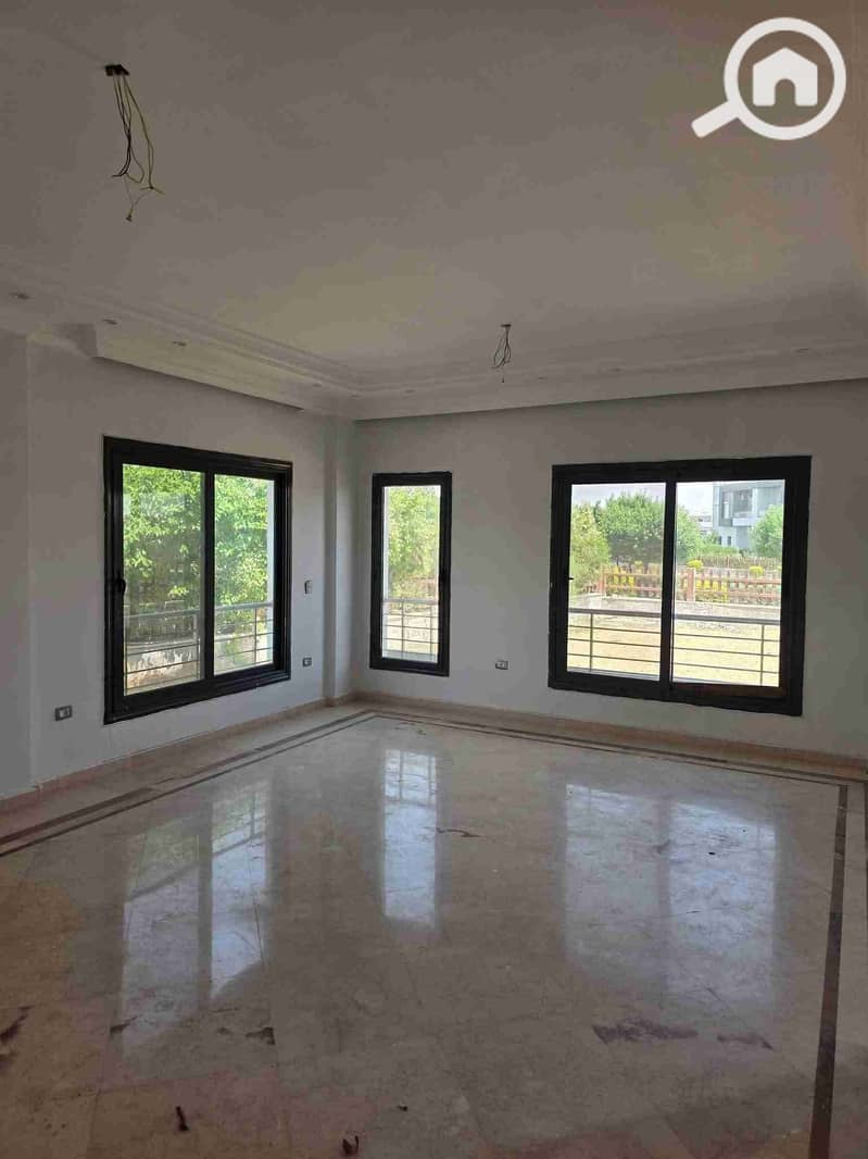 4 FB_IMG_1758857698394. jpg