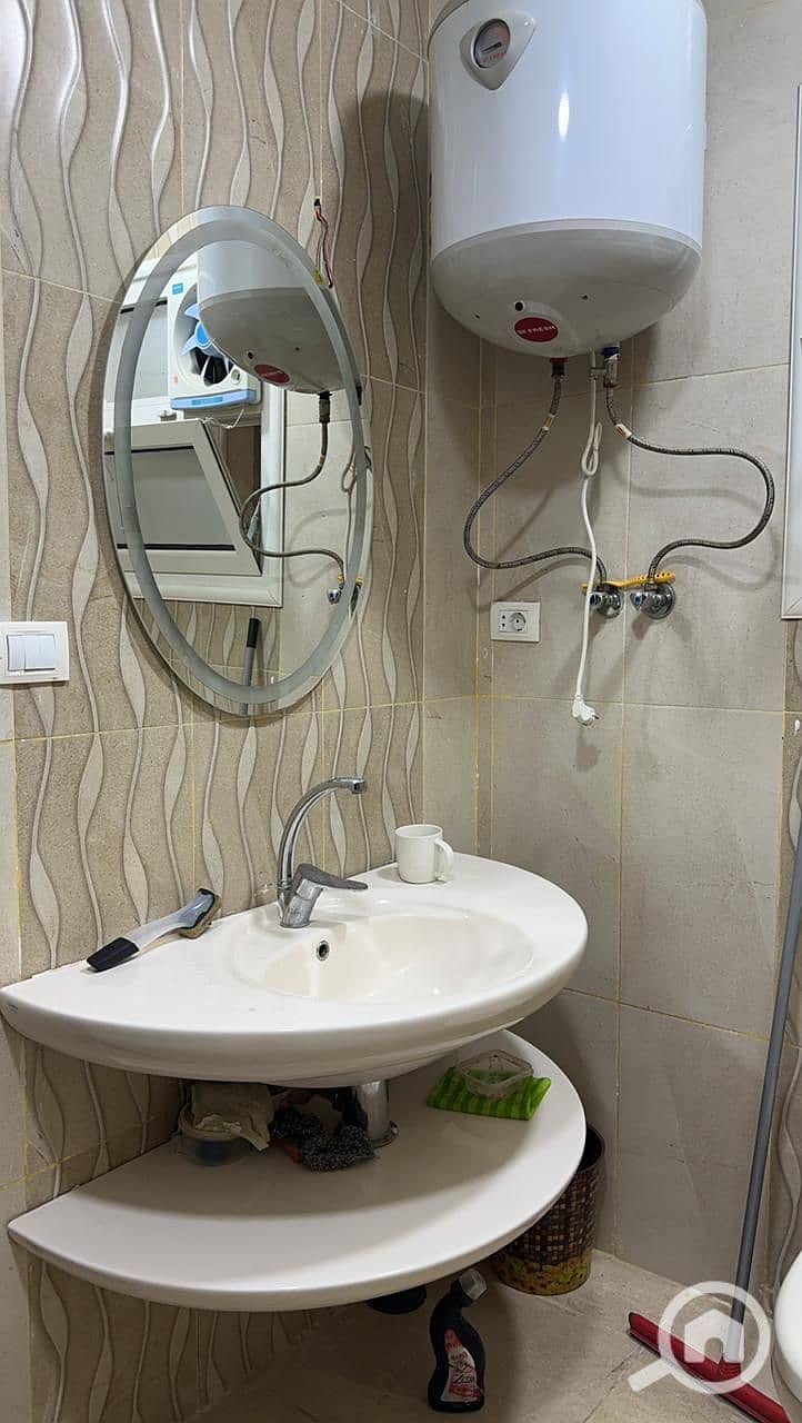 6 WhatsApp Image 2025-12-18 at 17.46. 46_75976ec0. jpg