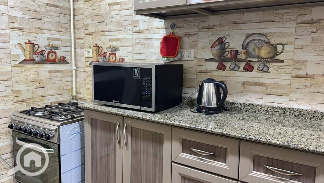 10 WhatsApp Image 2025-12-18 at 17.46. 46_952778ab. jpg