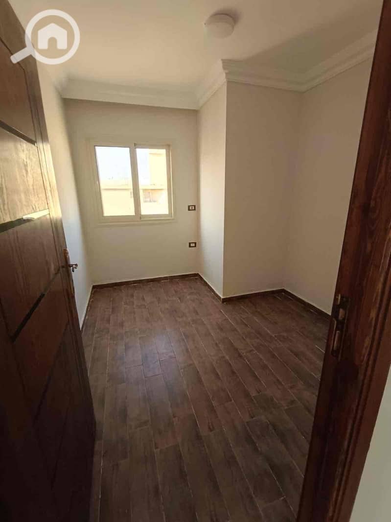 5 6efd7708-e1d2-4dfe-b1c1-c7268d89e8a1. jpg