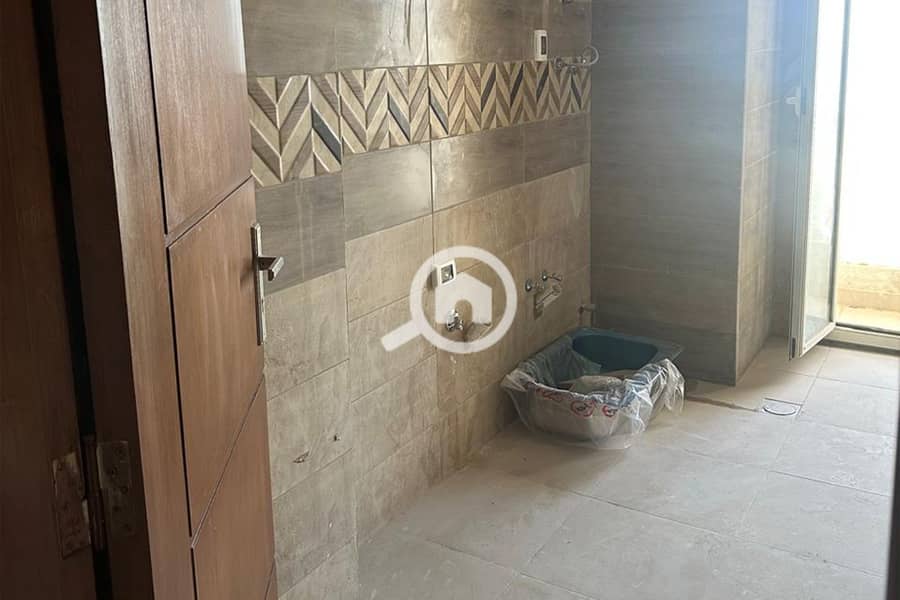 4 Untitled-1_0007_WhatsApp Image 2025-12-16 at 10.23. 08 PM. jpg