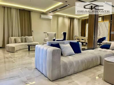 تاون هاوس 5 غرف نوم للايجار في القاهرة الجديدة، القاهرة - WhatsApp Image 2025-12-17 at 2.42. 53 PM. jpeg