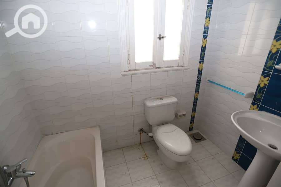 18 Untitled-1_0014_WhatsApp Image 2025-12-14 at 7.44. 07 PM (1). jpg