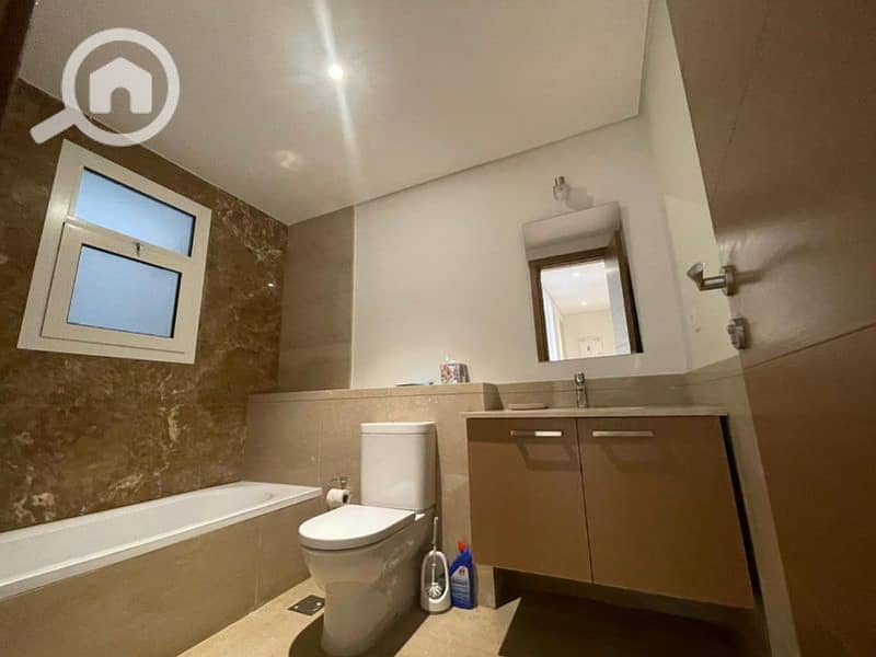 8 448f3ffa-3807-48ab-b20d-776d42dd46fa. jpg