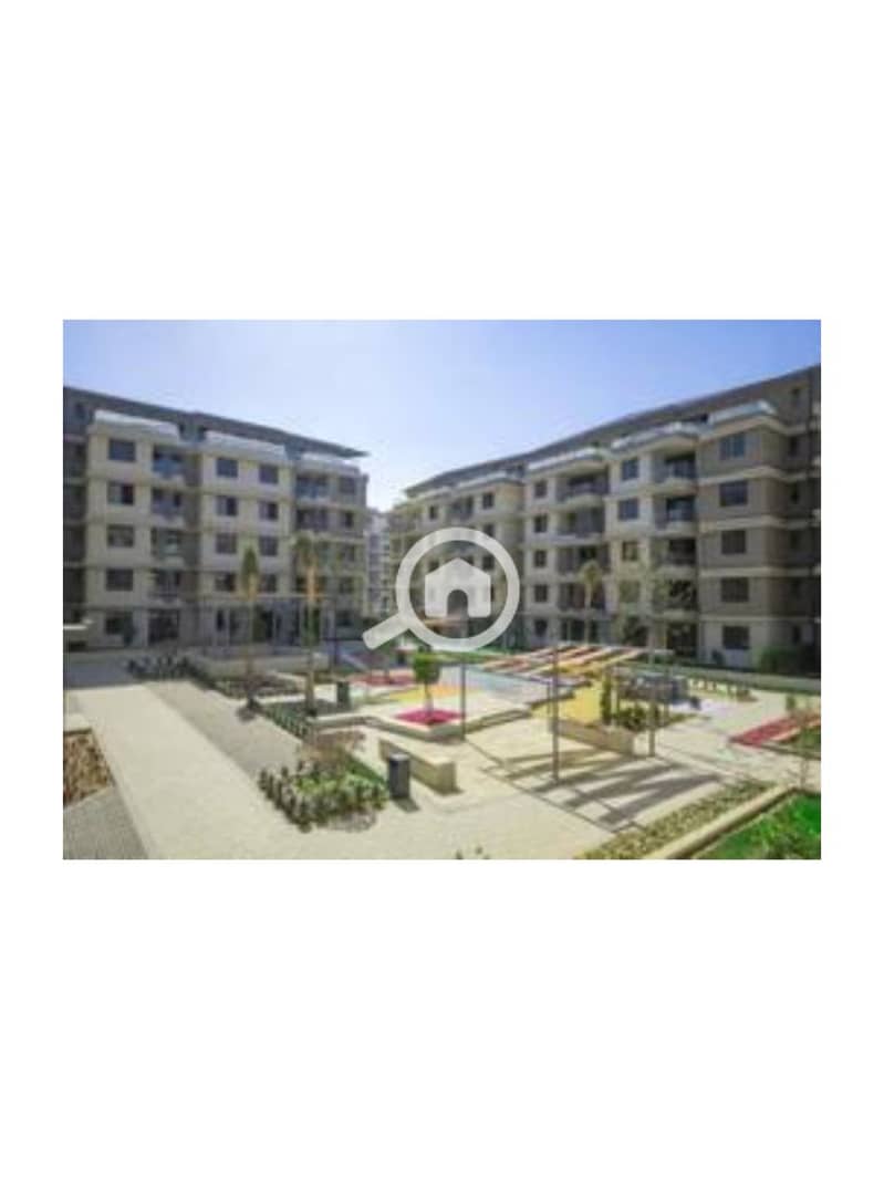 8 3810672-1d925o. jpg