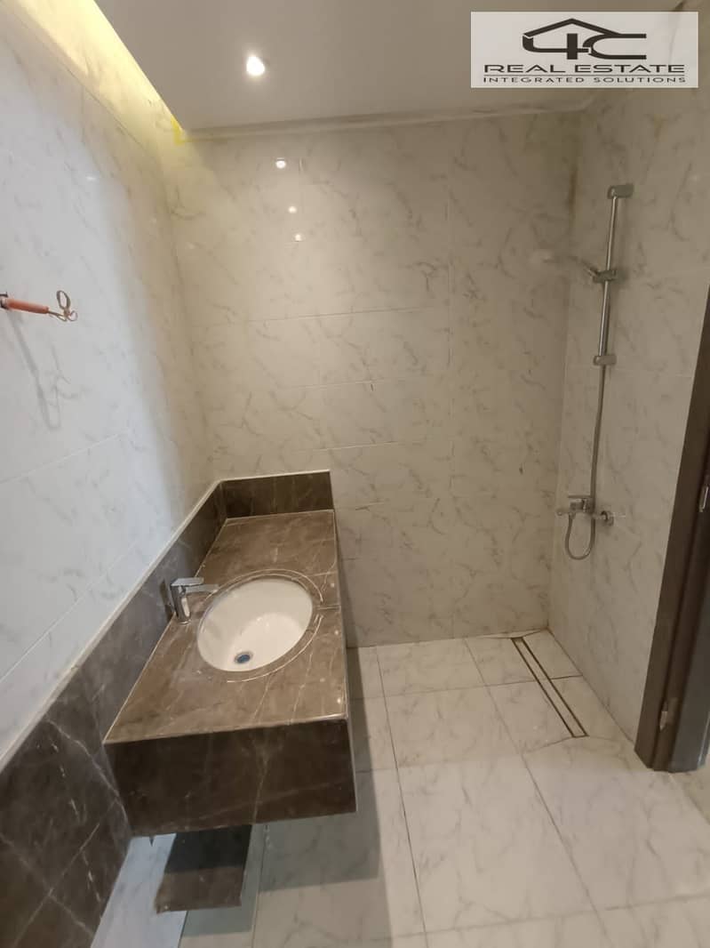 7 WhatsApp Image 2025-12-18 at 14.08. 27 (1). jpeg