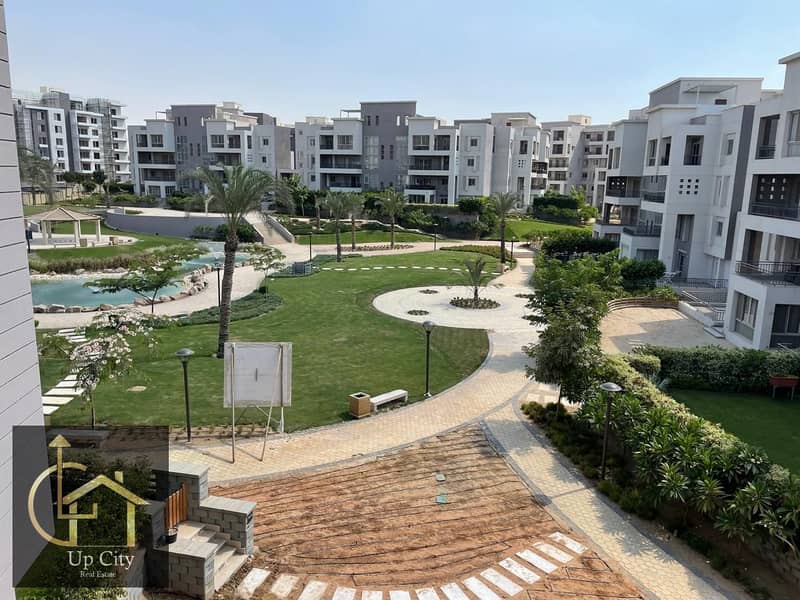 2 c2276dfe-0e32-4c3e-bd7c-30c5d603a5ce. jpg