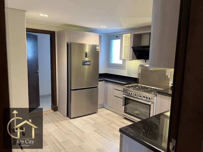 10 8dab7791-cce1-4d6b-8ff1-18701e3c6986. jpg